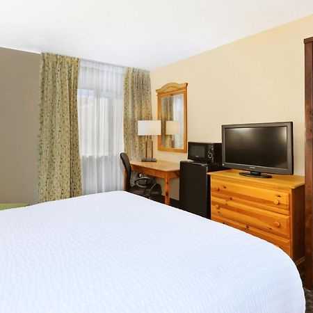 Clarion Hotel Seekonk - Providence Kültér fotó